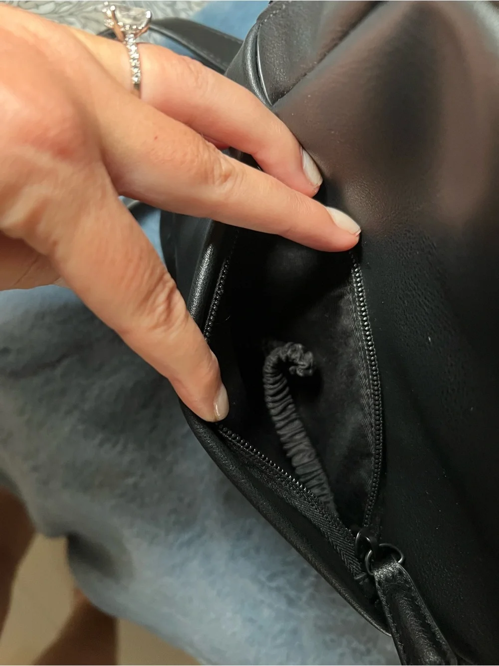 BEIS the Essential Mini Backpack in black